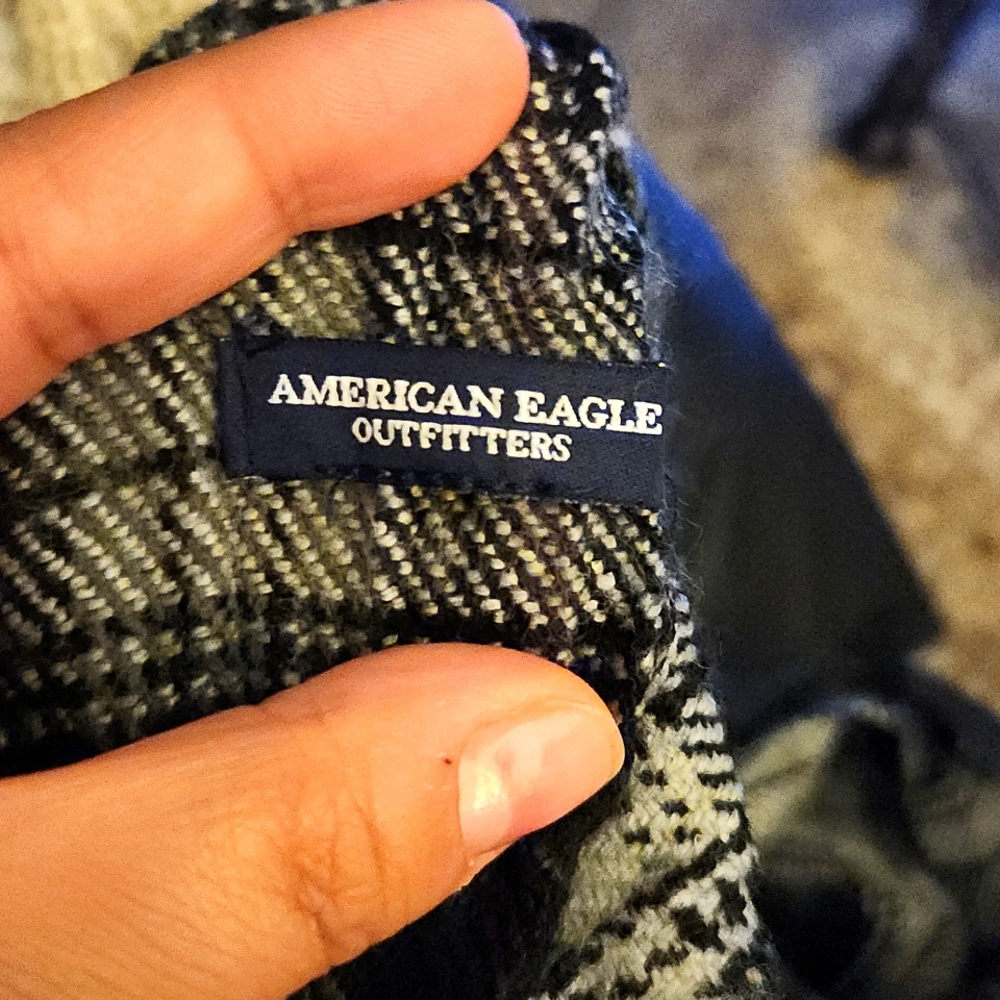 Checkered Scarf - Picture 2 of 2